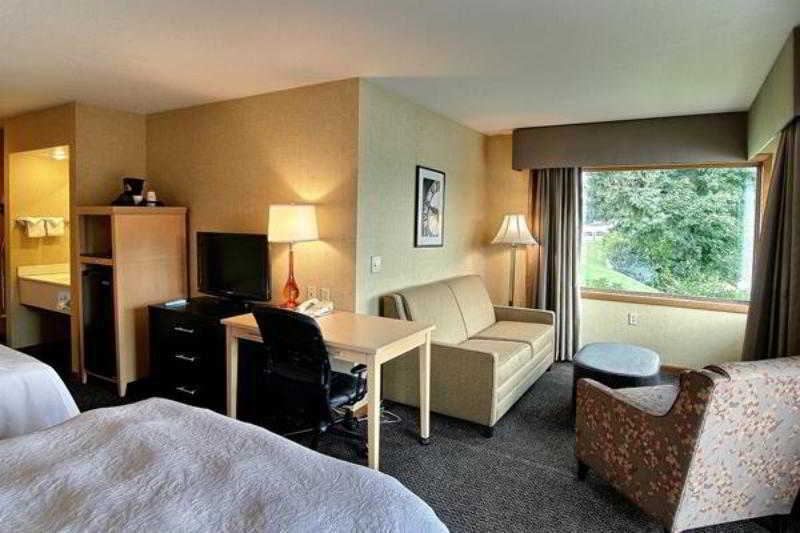 Best Western River Terrace Hotel Cheboygan Room photo