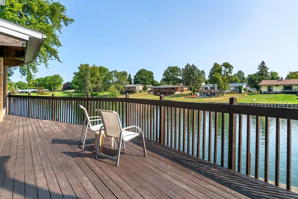 Best Western River Terrace Hotel Cheboygan Exterior photo