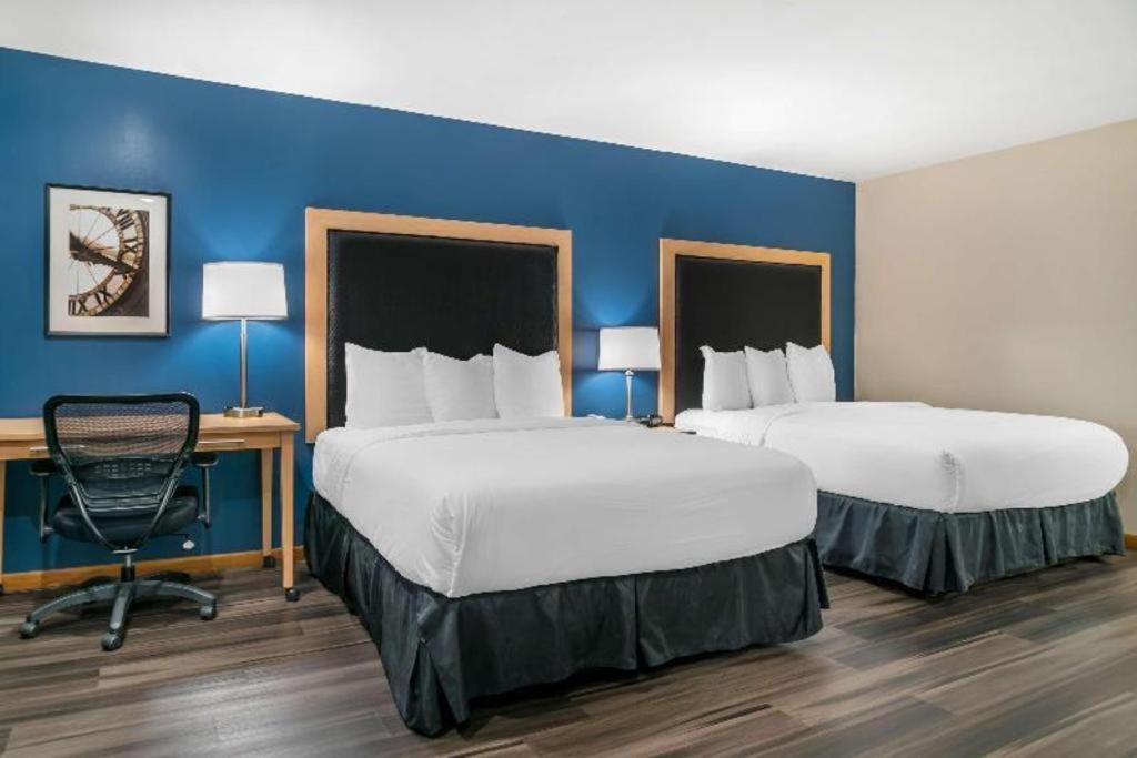 Best Western River Terrace Cheboygan Exterior photo